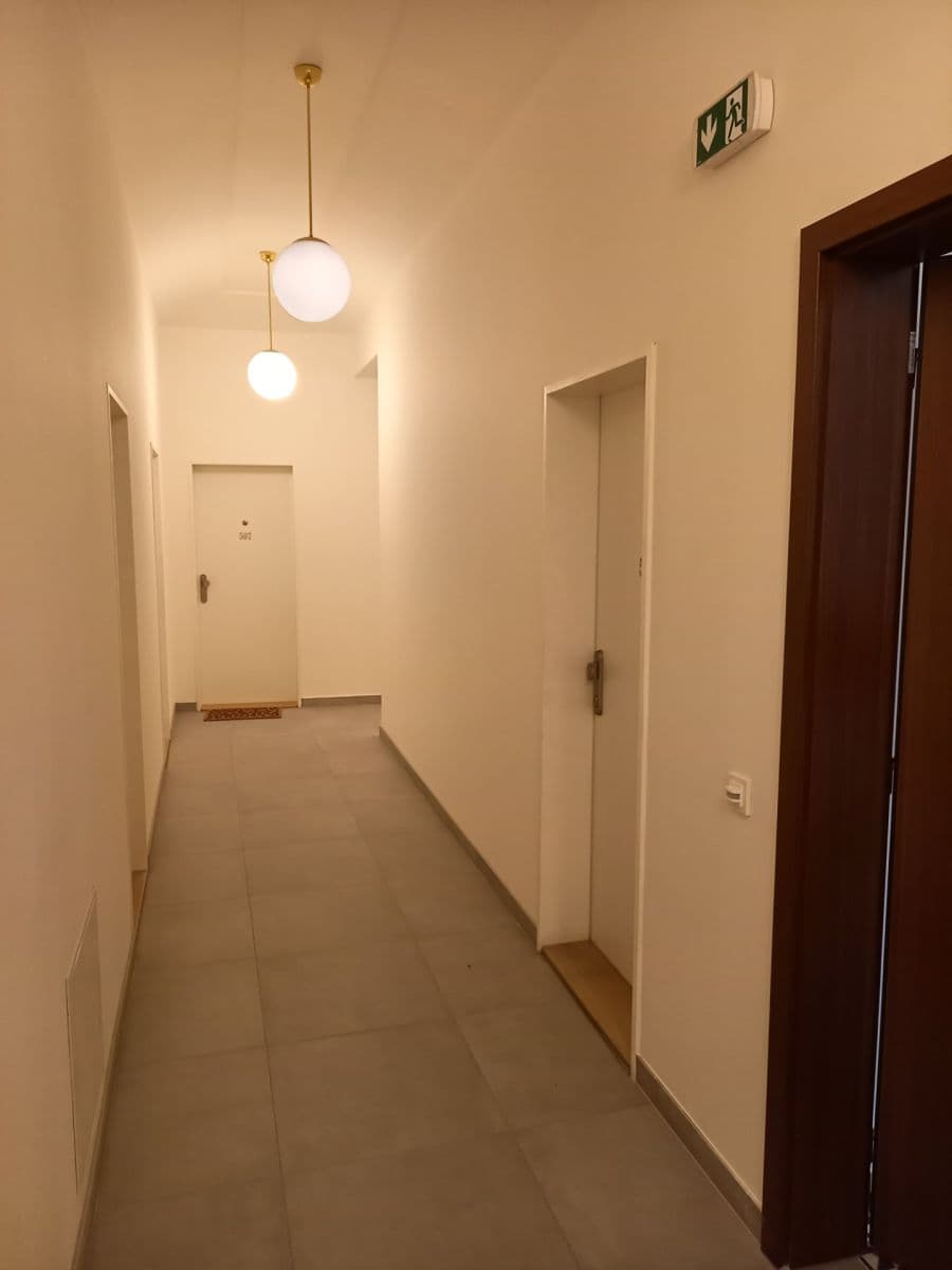 Studio flat to rent, 31 m², Tyršova, Prague, Prague Studio flat to rent, 31 m², Tyršova, Prague, Prague