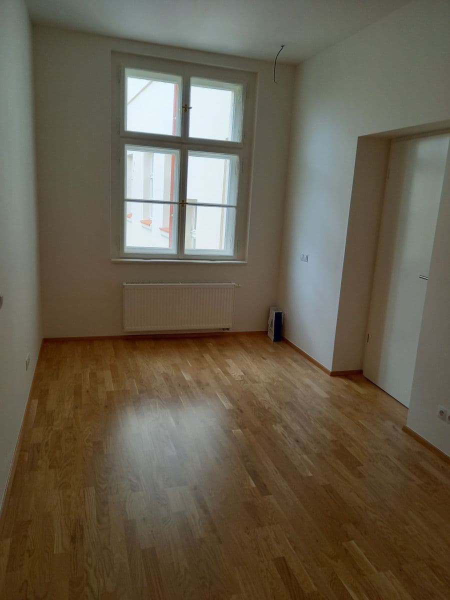 Studio flat to rent, 31 m², Tyršova, Prague, Prague Studio flat to rent, 31 m², Tyršova, Prague, Prague