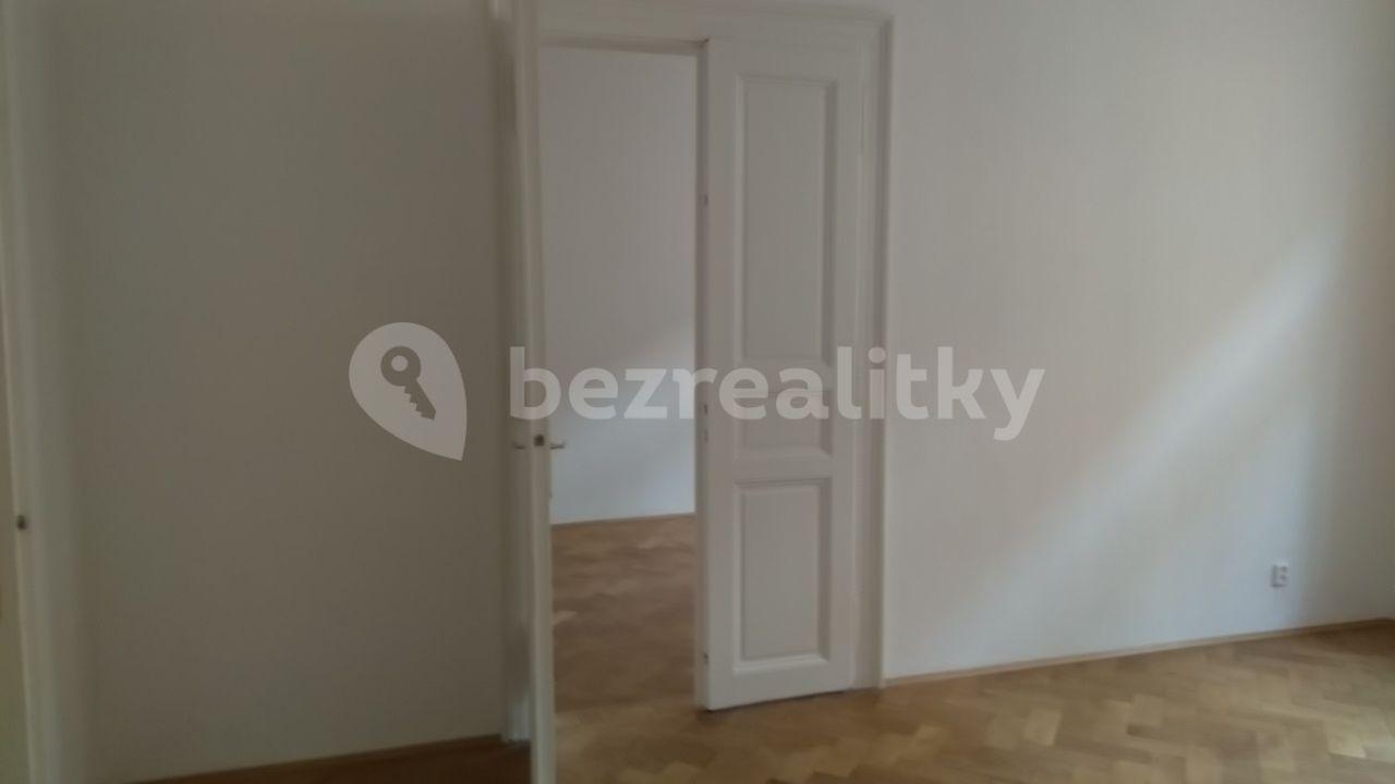 3 bedroom flat to rent, 86 m², Varšavská, Prague, Prague