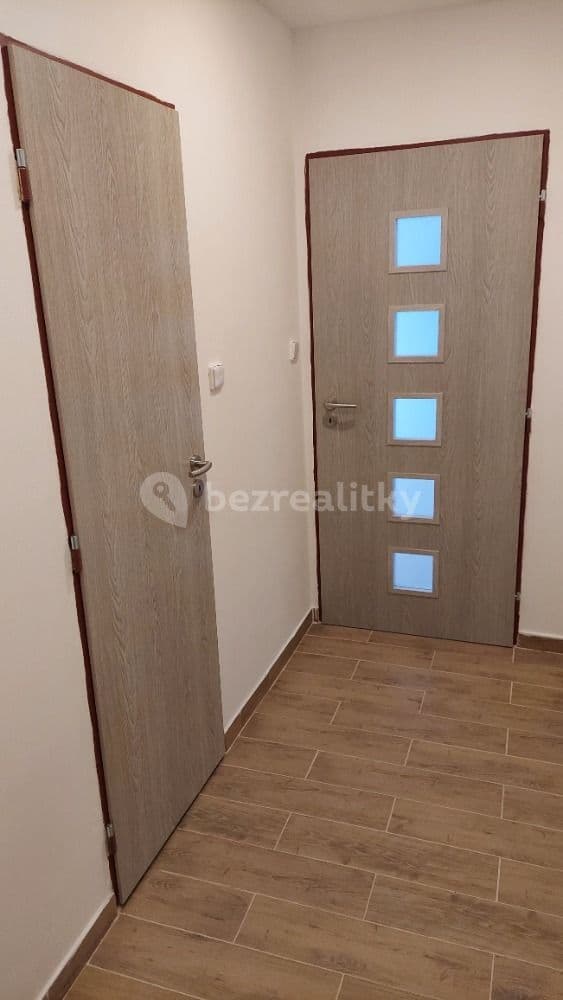 2 bedroom with open-plan kitchen flat to rent, 81 m², Barákova, Heřmanův Městec, Pardubický Region 2 bedroom with open-plan kitchen flat to rent, 81 m², Barákova, Heřmanův Městec, Pardubický Region