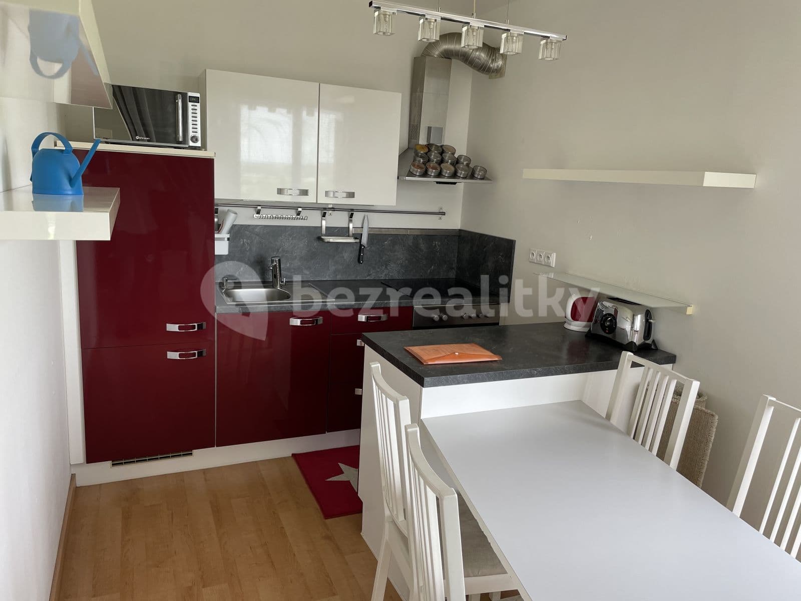 Studio flat to rent, 39 m², Dragounská, Prague, Prague Studio flat to rent, 39 m², Dragounská, Prague, Prague