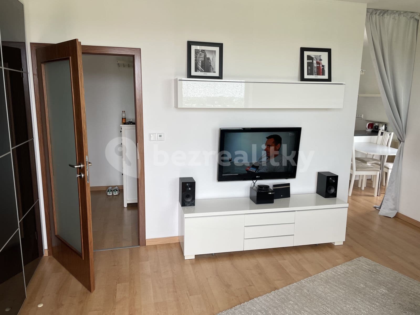 Studio flat to rent, 39 m², Dragounská, Prague, Prague Studio flat to rent, 39 m², Dragounská, Prague, Prague