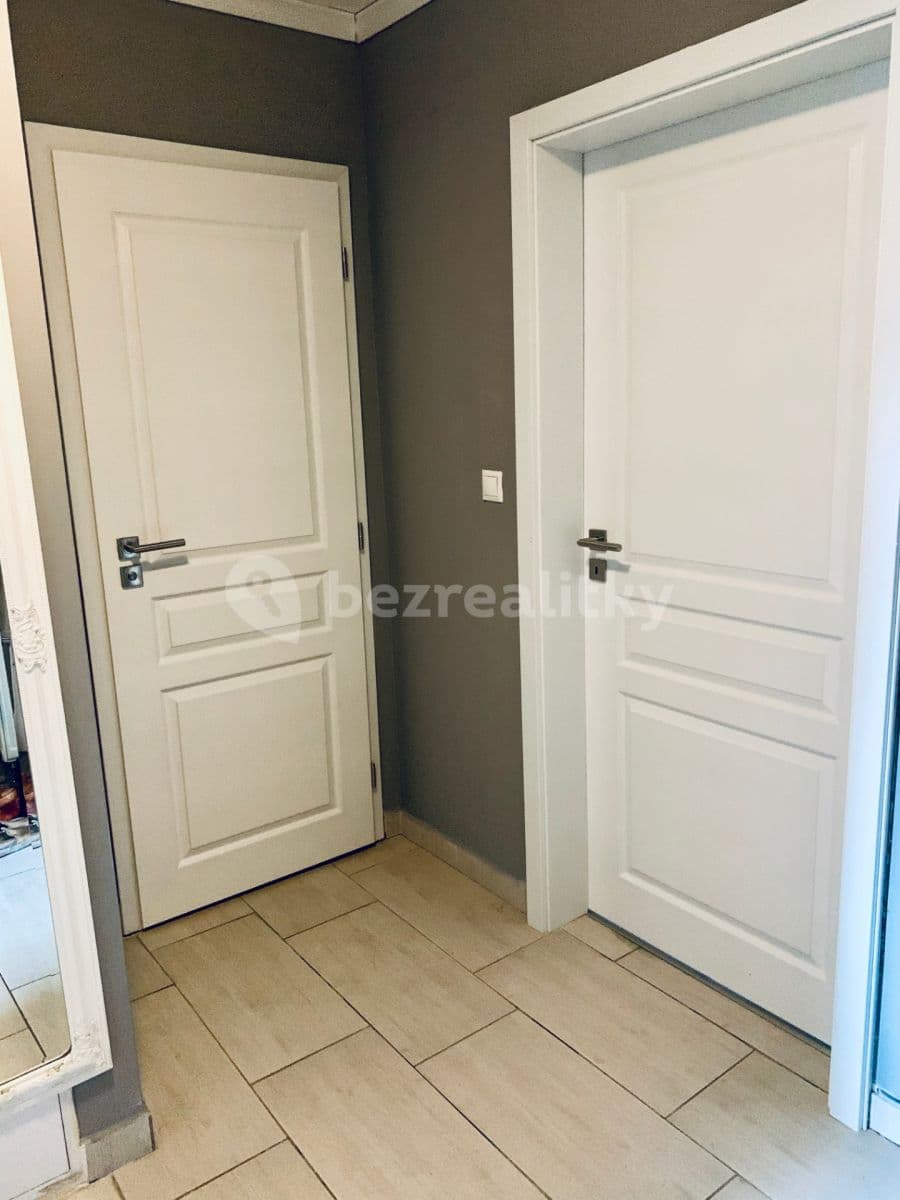 2 bedroom with open-plan kitchen flat to rent, 75 m², Dukelských hrdinů, Prague, Prague 2 bedroom with open-plan kitchen flat to rent, 75 m², Dukelských hrdinů, Prague, Prague