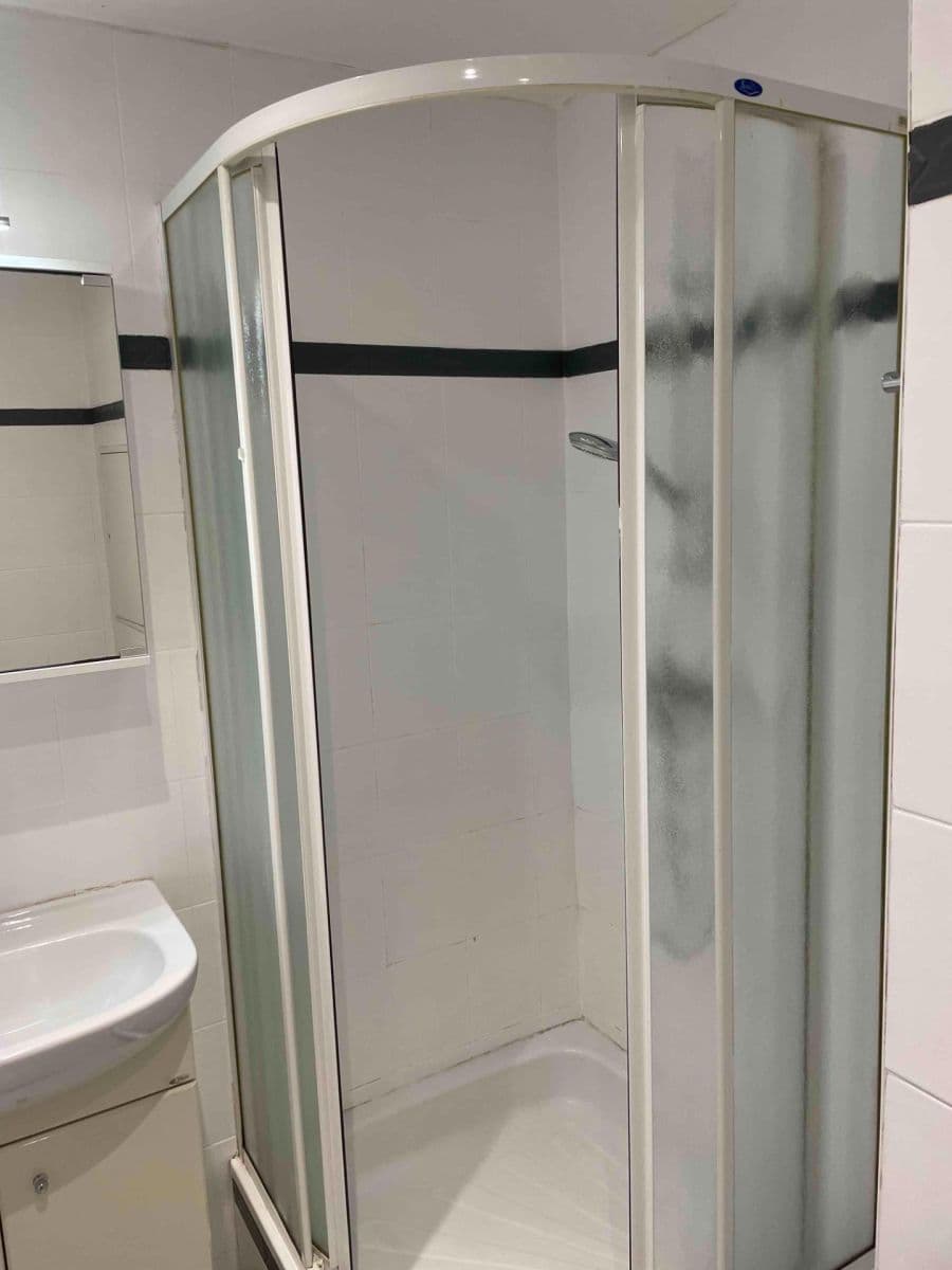 1 bedroom with open-plan kitchen flat to rent, 44 m², Hábova, Prague, Prague 1 bedroom with open-plan kitchen flat to rent, 44 m², Hábova, Prague, Prague