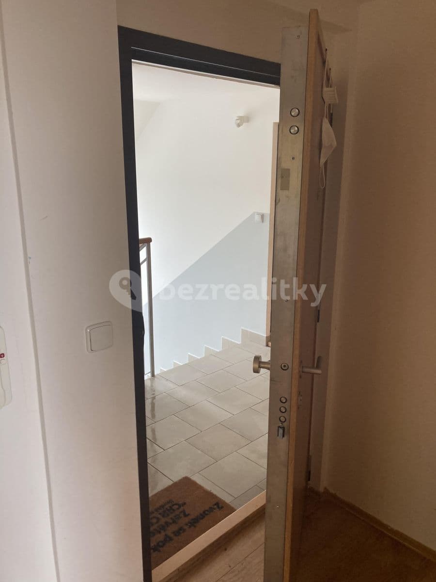 1 bedroom with open-plan kitchen flat to rent, 50 m², Jabloňová, Prague, Prague 1 bedroom with open-plan kitchen flat to rent, 50 m², Jabloňová, Prague, Prague