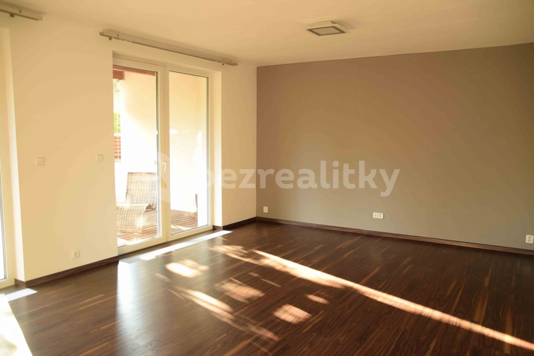 1 bedroom with open-plan kitchen flat to rent, 63 m², Cacovická, Brno, Jihomoravský Region 1 bedroom with open-plan kitchen flat to rent, 63 m², Cacovická, Brno, Jihomoravský Region