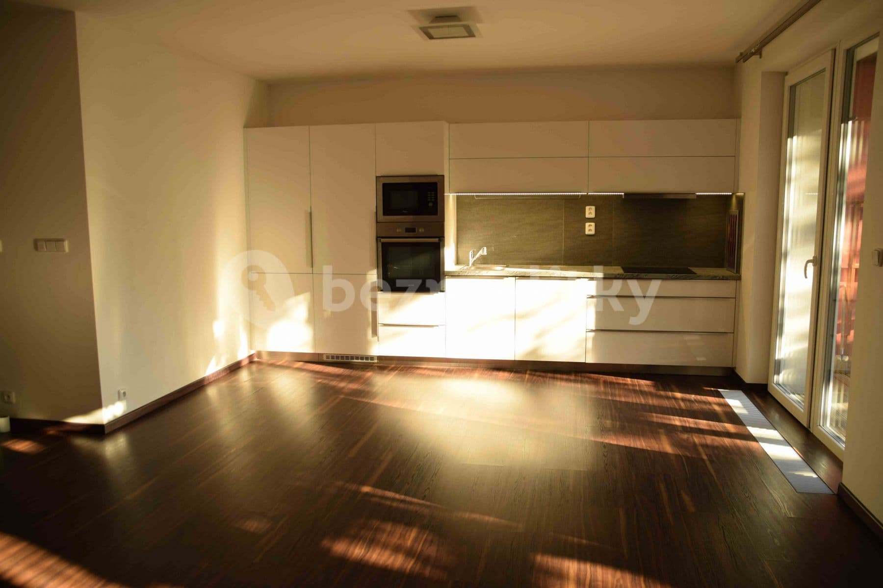 1 bedroom with open-plan kitchen flat to rent, 63 m², Cacovická, Brno, Jihomoravský Region 1 bedroom with open-plan kitchen flat to rent, 63 m², Cacovická, Brno, Jihomoravský Region