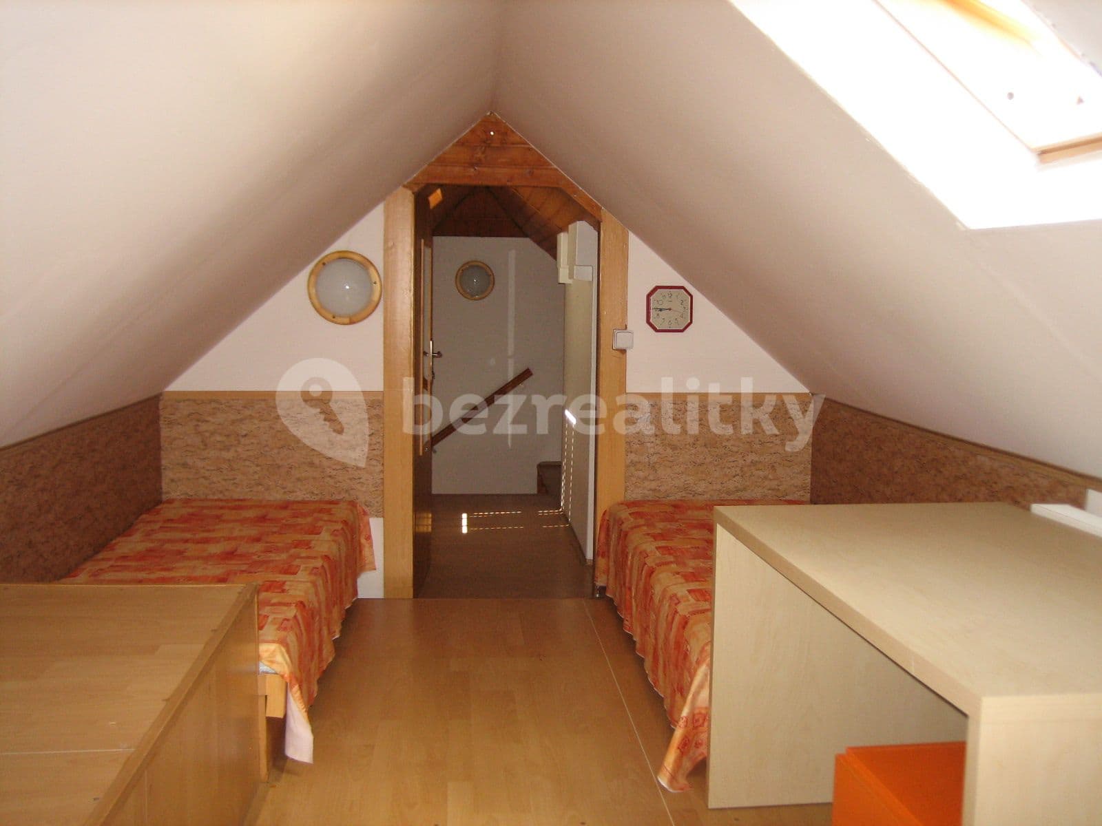 2 bedroom with open-plan kitchen flat to rent, 95 m², Mozartova, Olomouc, Olomoucký Region 2 bedroom with open-plan kitchen flat to rent, 95 m², Mozartova, Olomouc, Olomoucký Region