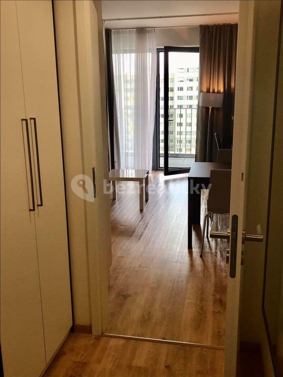 Studio flat to rent, 26 m², Útulný 1kk byt s terasou, Prague, Prague Studio flat to rent, 26 m², Útulný 1kk byt s terasou, Prague, Prague
