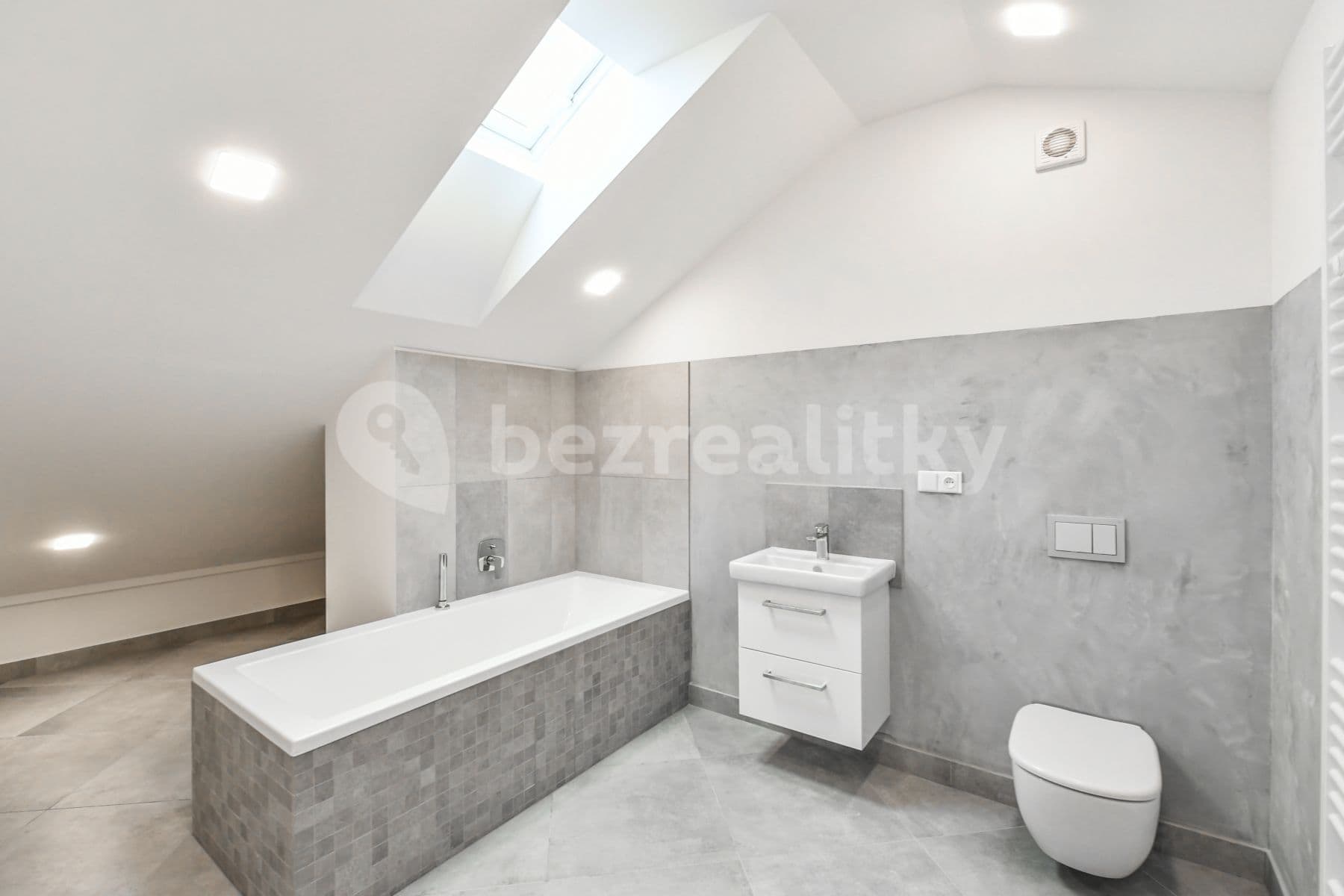 2 bedroom with open-plan kitchen flat to rent, 89 m², Kubelíkova, Prague, Prague 2 bedroom with open-plan kitchen flat to rent, 89 m², Kubelíkova, Prague, Prague