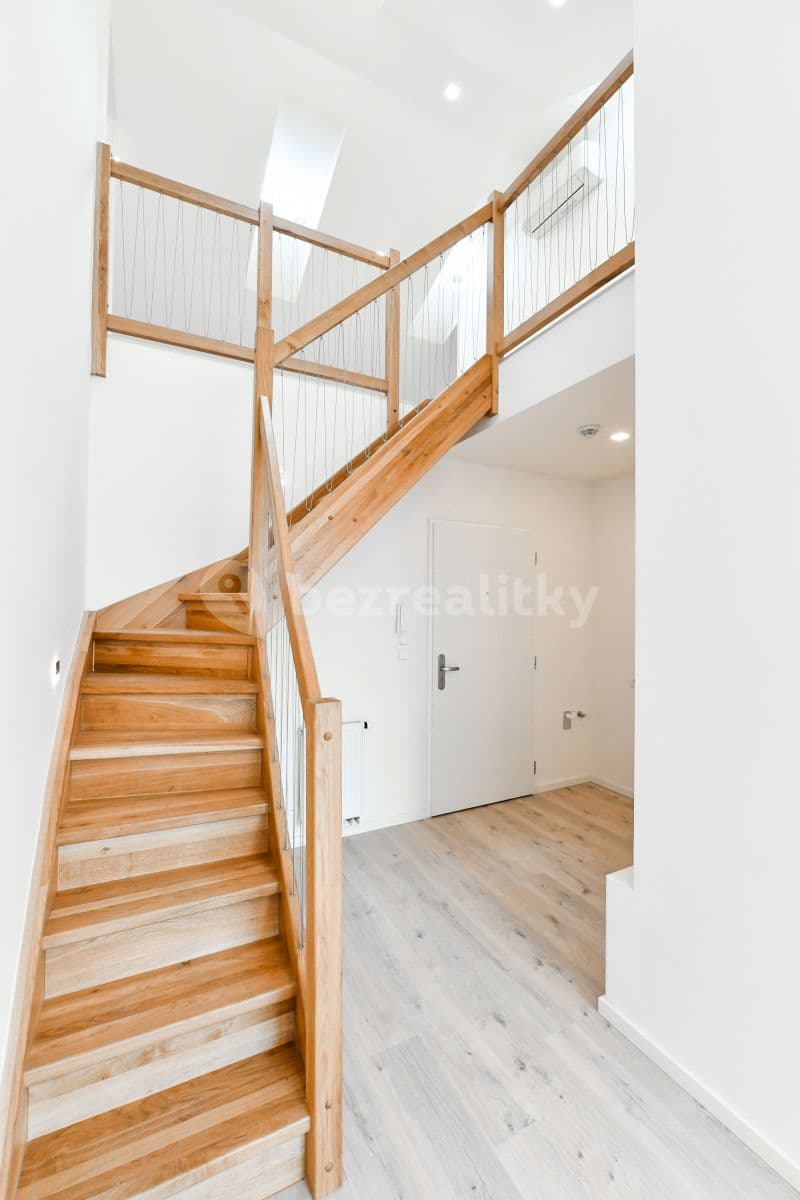 2 bedroom with open-plan kitchen flat to rent, 89 m², Kubelíkova, Prague, Prague 2 bedroom with open-plan kitchen flat to rent, 89 m², Kubelíkova, Prague, Prague