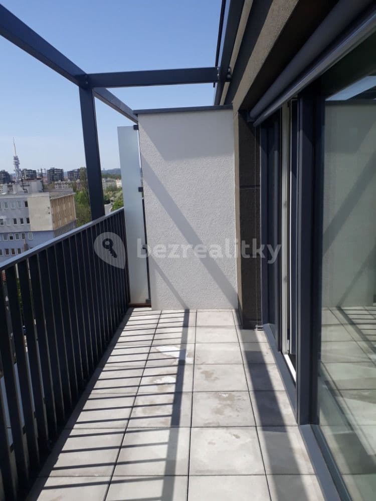 Studio flat to rent, 35 m², Olgy Havlové, Prague, Prague Studio flat to rent, 35 m², Olgy Havlové, Prague, Prague