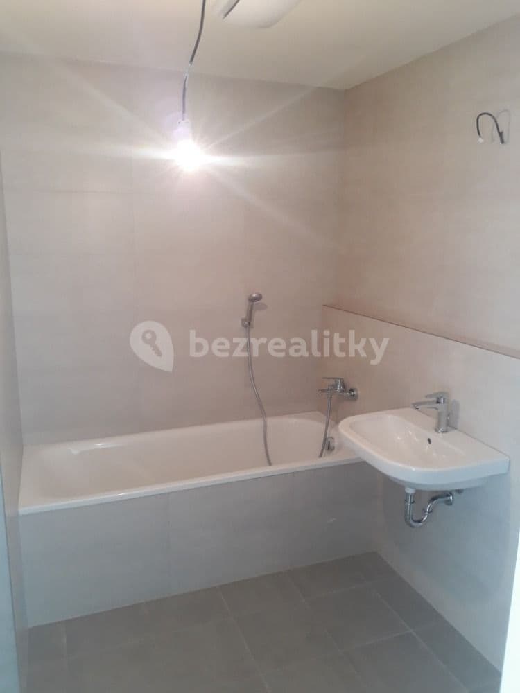 Studio flat to rent, 35 m², Olgy Havlové, Prague, Prague Studio flat to rent, 35 m², Olgy Havlové, Prague, Prague