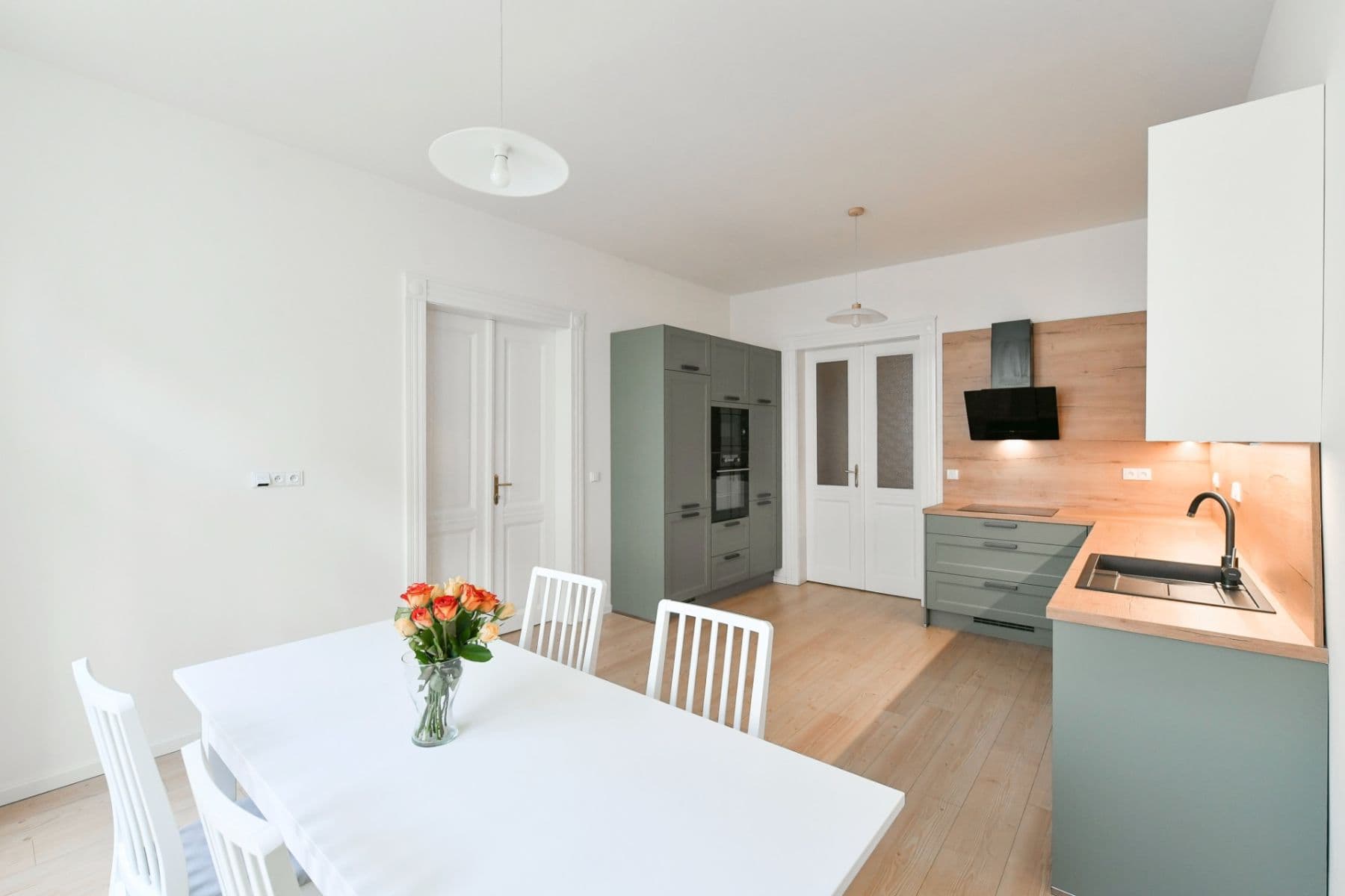 2 bedroom with open-plan kitchen flat to rent, 73 m², Kubelíkova, Prague, Prague 2 bedroom with open-plan kitchen flat to rent, 73 m², Kubelíkova, Prague, Prague