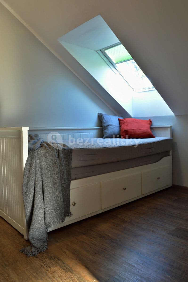 1 bedroom with open-plan kitchen flat to rent, 35 m², K Vinoři, Prague, Prague 1 bedroom with open-plan kitchen flat to rent, 35 m², K Vinoři, Prague, Prague