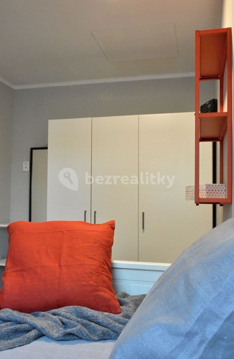 1 bedroom with open-plan kitchen flat to rent, 35 m², K Vinoři, Prague, Prague 1 bedroom with open-plan kitchen flat to rent, 35 m², K Vinoři, Prague, Prague