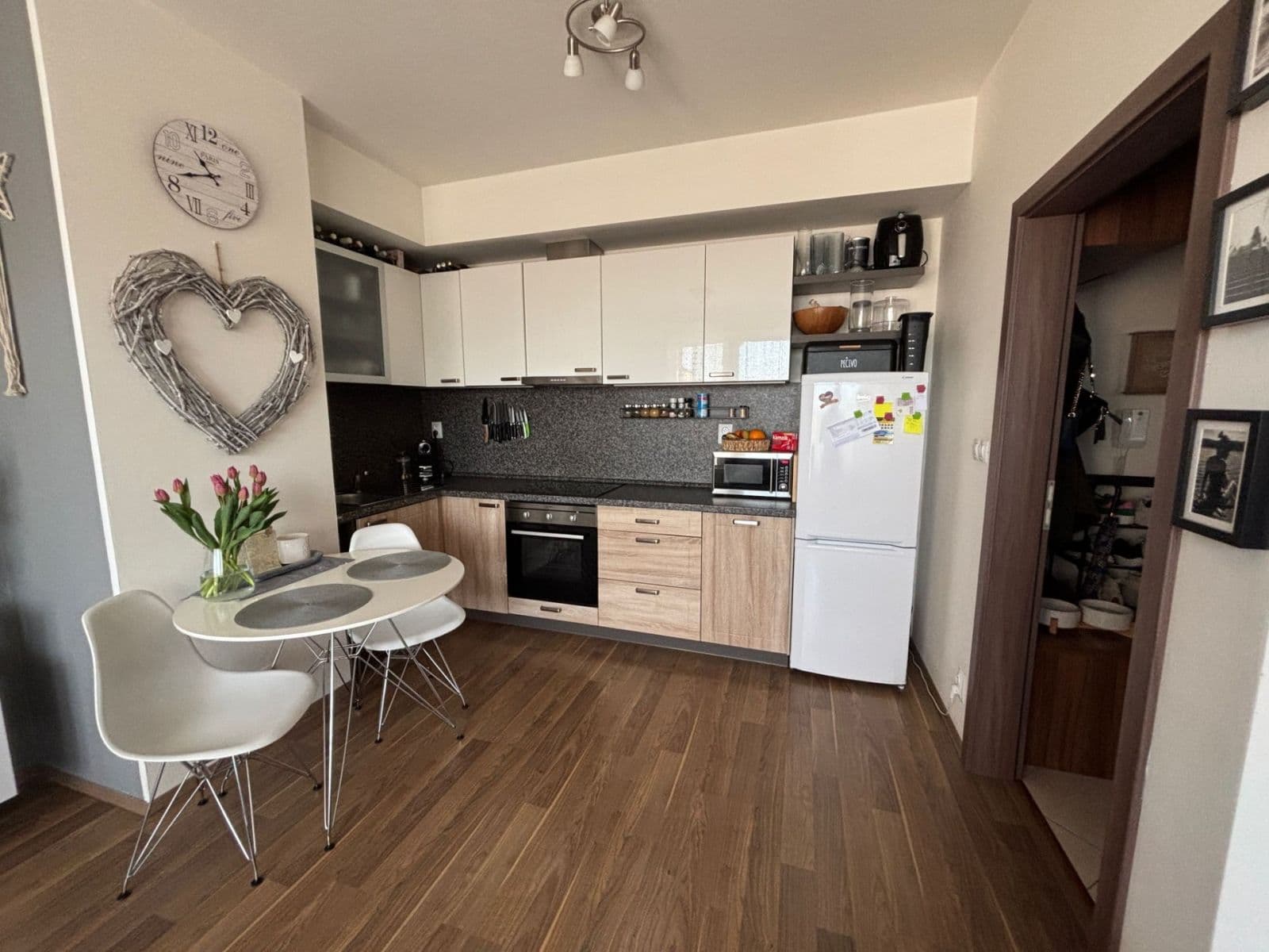 1 bedroom with open-plan kitchen flat to rent, 48 m², Mantovská, Prague, Prague 1 bedroom with open-plan kitchen flat to rent, 48 m², Mantovská, Prague, Prague