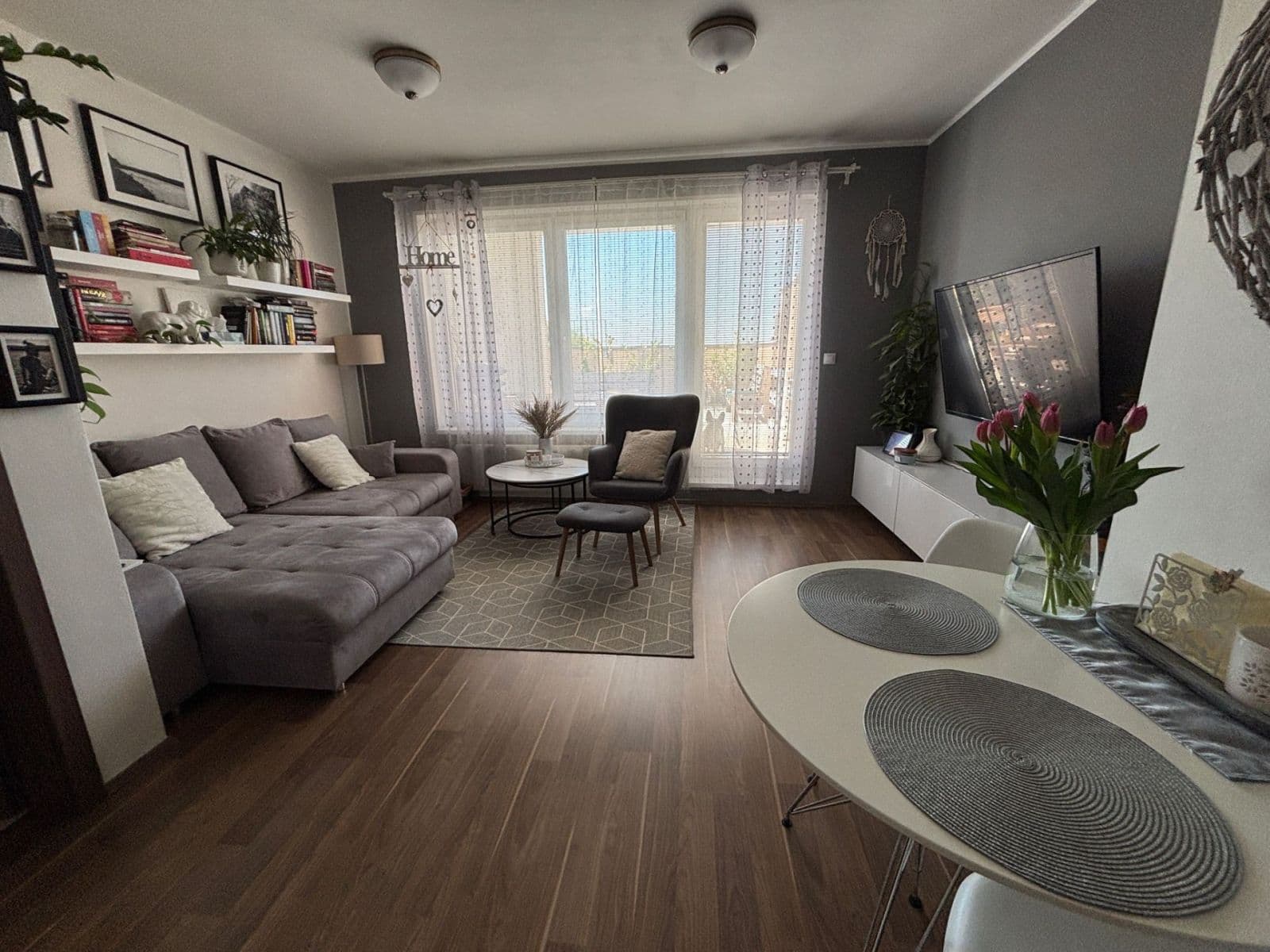 1 bedroom with open-plan kitchen flat to rent, 48 m², Mantovská, Prague, Prague 1 bedroom with open-plan kitchen flat to rent, 48 m², Mantovská, Prague, Prague