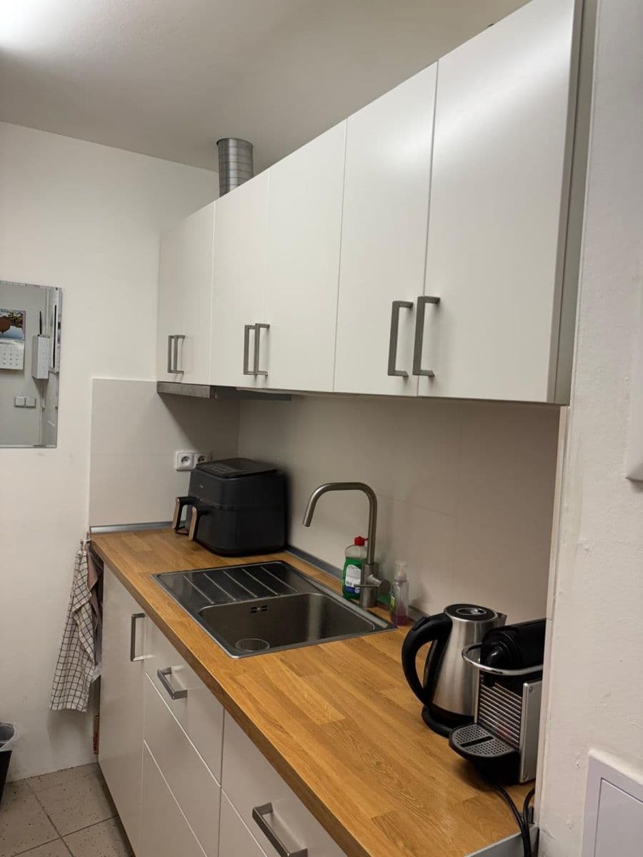 non-residential property to rent, 154 m², Bratří Dohalských, Prague, Prague non-residential property to rent, 154 m², Bratří Dohalských, Prague, Prague