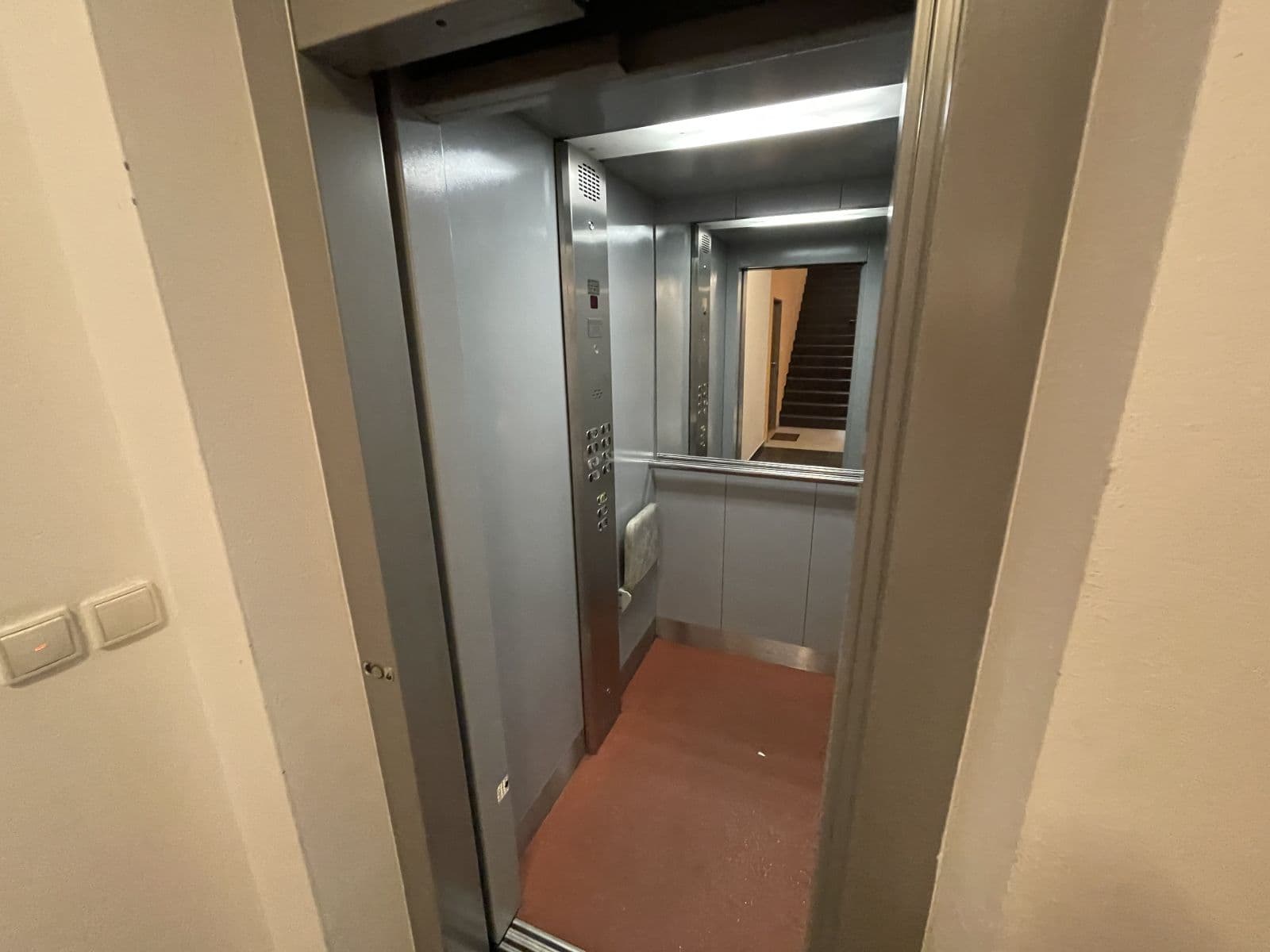 Studio flat to rent, 55 m², Na Kopečku, Prague, Prague Studio flat to rent, 55 m², Na Kopečku, Prague, Prague