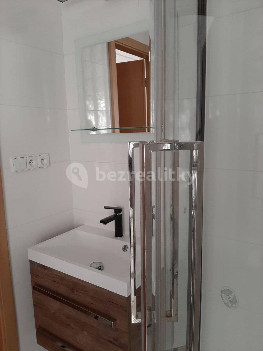 2 bedroom flat to rent, 56 m², Černá cesta, Olomouc, Olomoucký Region 2 bedroom flat to rent, 56 m², Černá cesta, Olomouc, Olomoucký Region