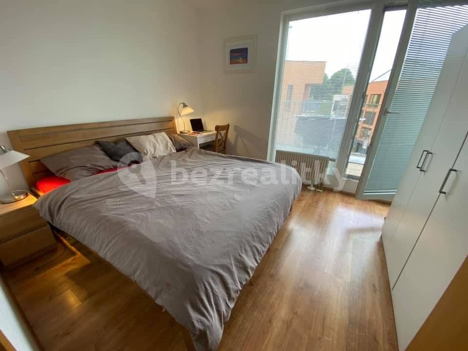 2 bedroom with open-plan kitchen flat to rent, 79 m², Na Fialce, Říčany, Středočeský Region 2 bedroom with open-plan kitchen flat to rent, 79 m², Na Fialce, Říčany, Středočeský Region