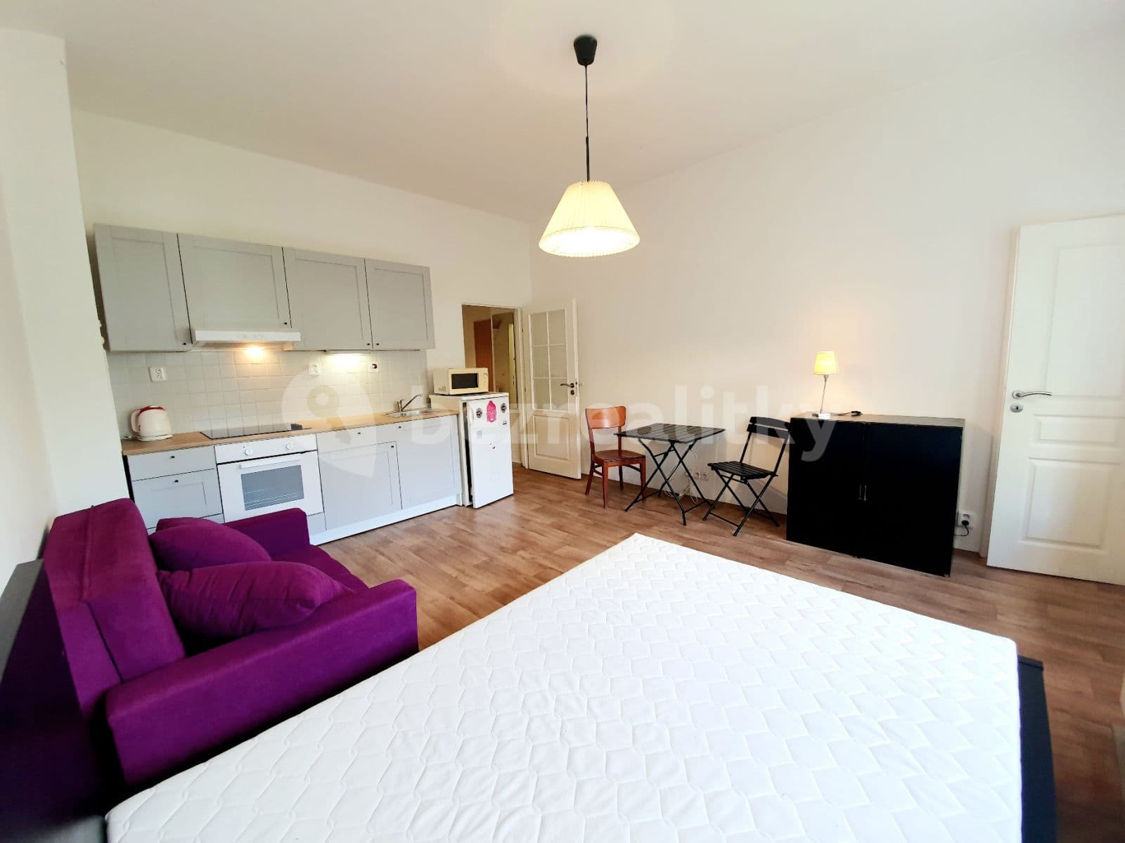 Small studio flat to rent, 32 m², V Olšinách, Prague, Prague Small studio flat to rent, 32 m², V Olšinách, Prague, Prague