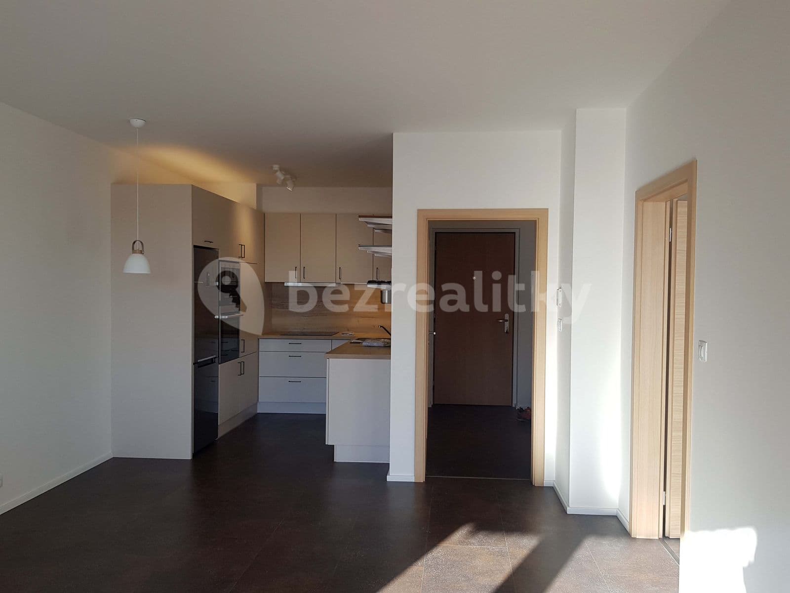 1 bedroom with open-plan kitchen flat to rent, 57 m², Tovární, Čelákovice, Středočeský Region 1 bedroom with open-plan kitchen flat to rent, 57 m², Tovární, Čelákovice, Středočeský Region