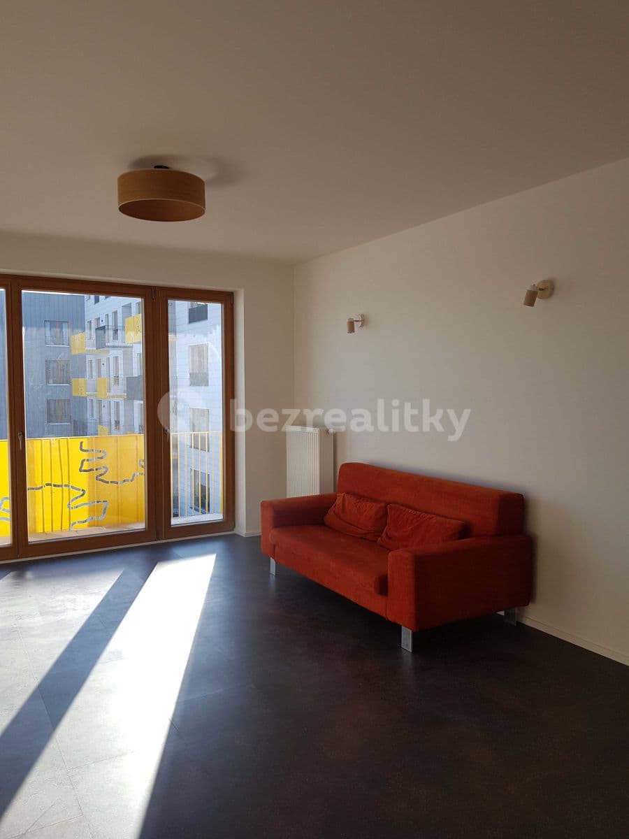 1 bedroom with open-plan kitchen flat to rent, 57 m², Tovární, Čelákovice, Středočeský Region 1 bedroom with open-plan kitchen flat to rent, 57 m², Tovární, Čelákovice, Středočeský Region