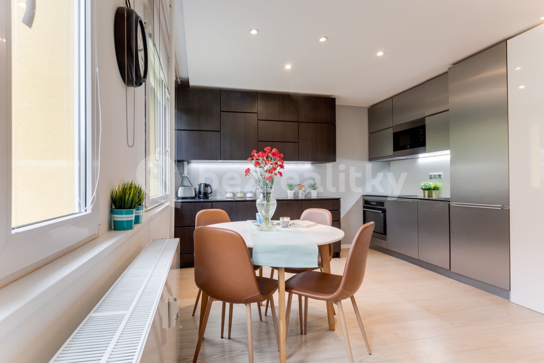 2 bedroom with open-plan kitchen flat to rent, 60 m², Pujmanové, Prague, Prague 2 bedroom with open-plan kitchen flat to rent, 60 m², Pujmanové, Prague, Prague