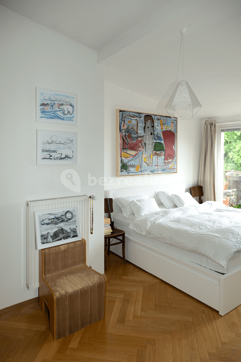 1 bedroom with open-plan kitchen flat to rent, 67 m², Plzeňská, Prague, Prague 1 bedroom with open-plan kitchen flat to rent, 67 m², Plzeňská, Prague, Prague