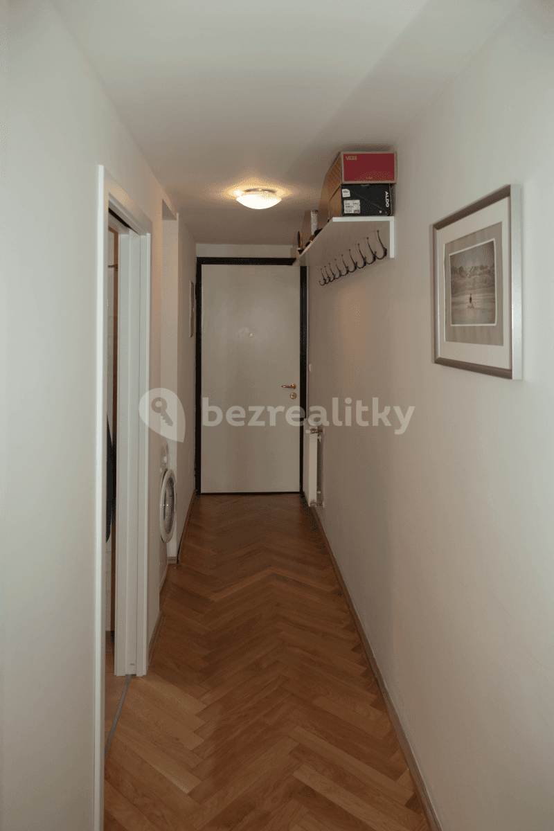 1 bedroom with open-plan kitchen flat to rent, 67 m², Plzeňská, Prague, Prague 1 bedroom with open-plan kitchen flat to rent, 67 m², Plzeňská, Prague, Prague