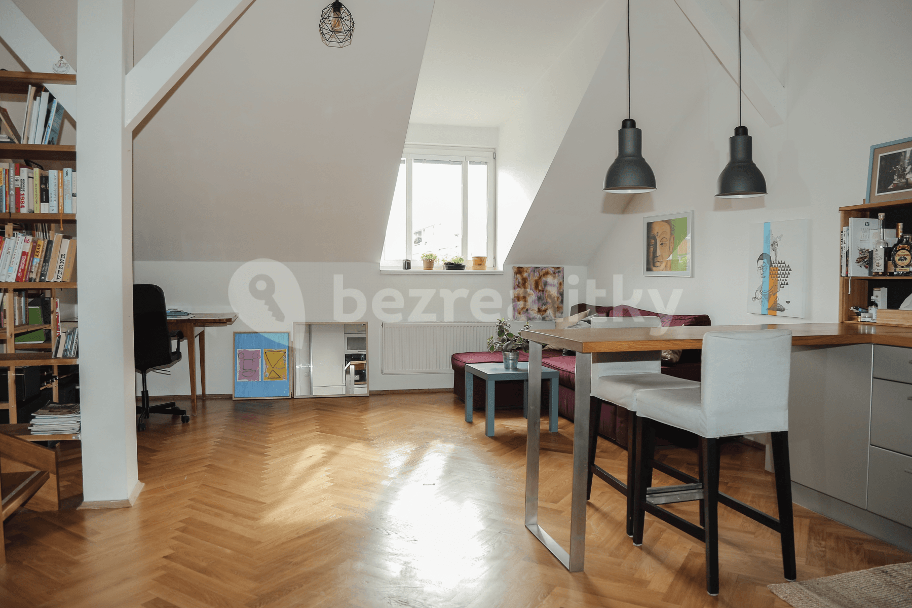 1 bedroom with open-plan kitchen flat to rent, 67 m², Plzeňská, Prague, Prague 1 bedroom with open-plan kitchen flat to rent, 67 m², Plzeňská, Prague, Prague