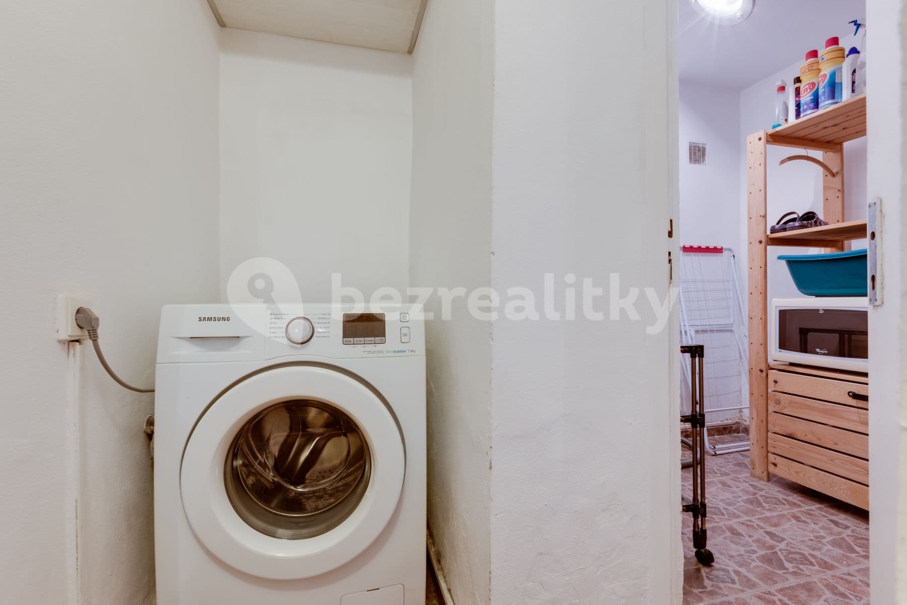 2 bedroom flat to rent, 69 m², Šlikova, Prague, Prague 2 bedroom flat to rent, 69 m², Šlikova, Prague, Prague
