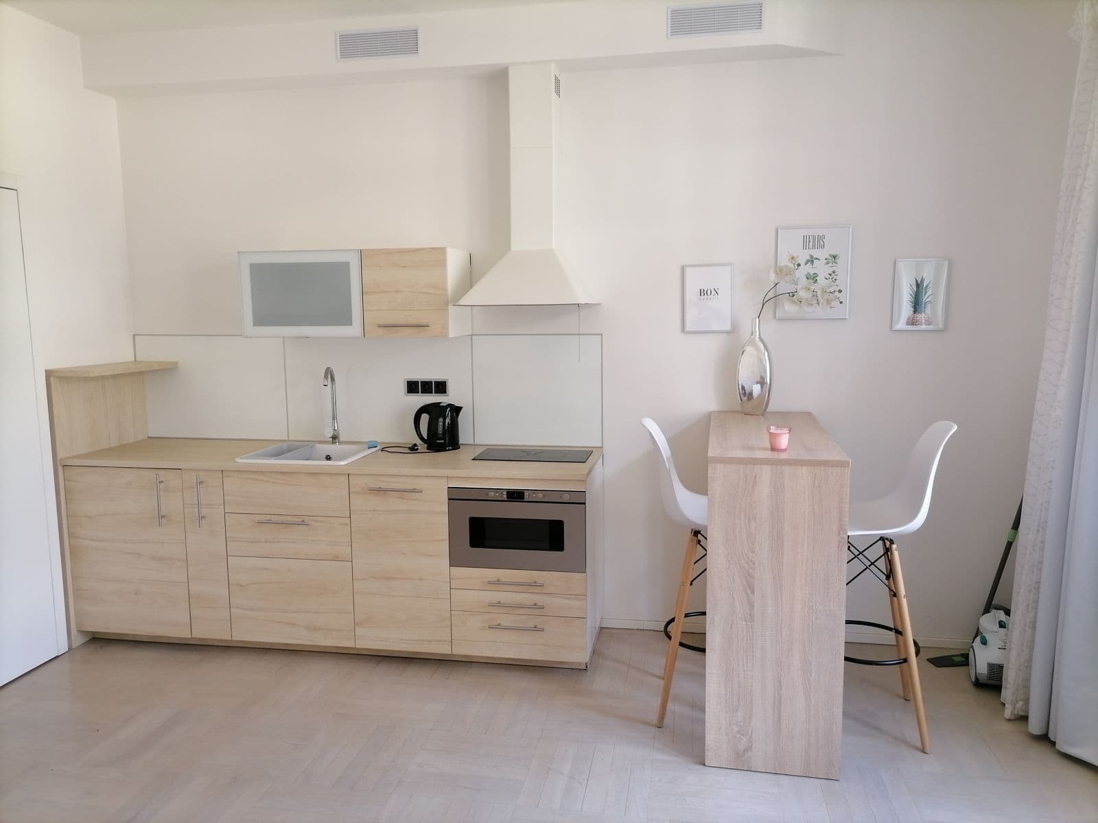 Studio flat to rent, 34 m², Spálená, Prague, Prague Studio flat to rent, 34 m², Spálená, Prague, Prague