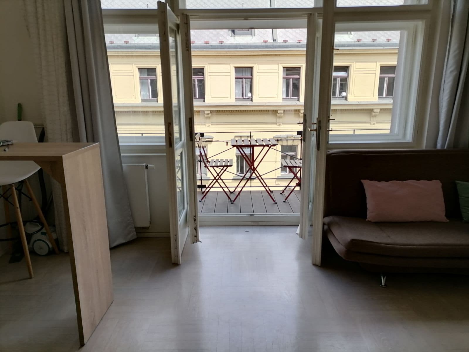 Studio flat to rent, 34 m², Spálená, Prague, Prague Studio flat to rent, 34 m², Spálená, Prague, Prague