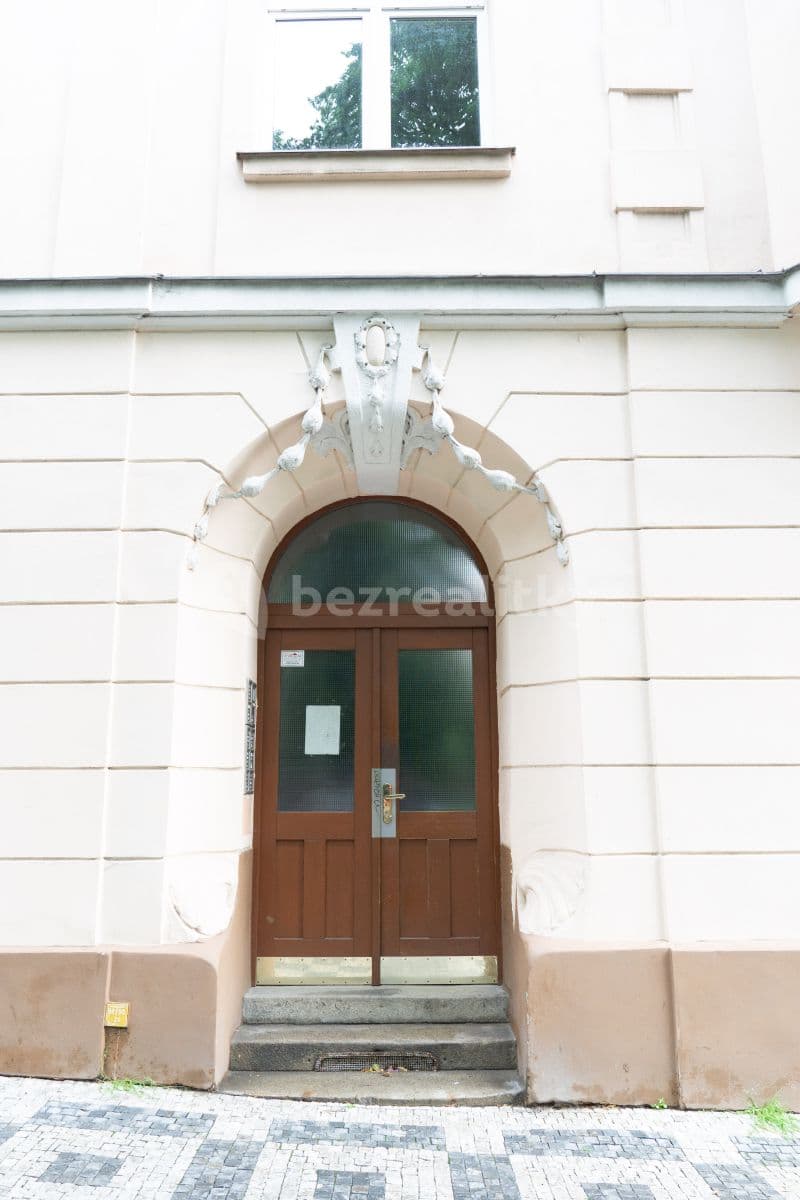 1 bedroom flat to rent, 30 m², Ruská, Prague, Prague 1 bedroom flat to rent, 30 m², Ruská, Prague, Prague