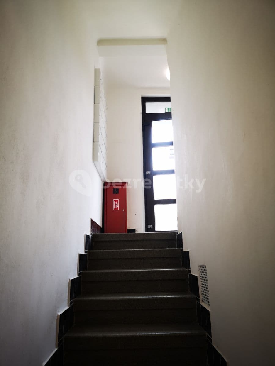 Studio flat to rent, 20 m², Pod Kynclovkou, Prague, Prague Studio flat to rent, 20 m², Pod Kynclovkou, Prague, Prague