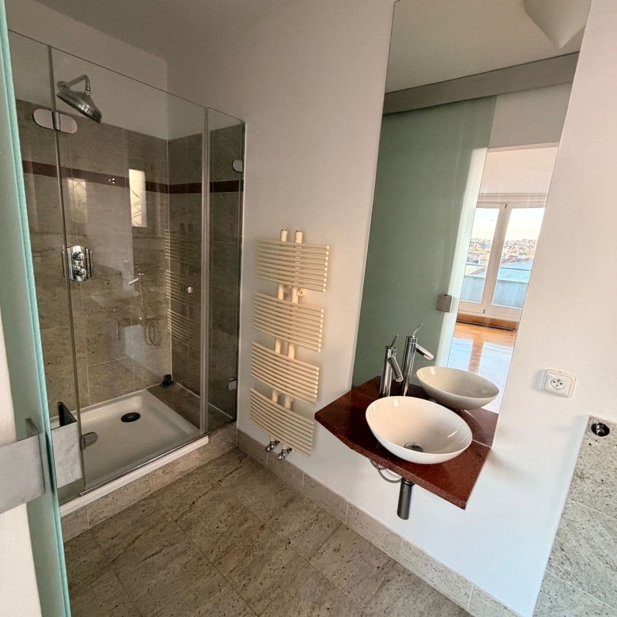 2 bedroom with open-plan kitchen flat to rent, 127 m², Uralská, Prague, Prague 2 bedroom with open-plan kitchen flat to rent, 127 m², Uralská, Prague, Prague