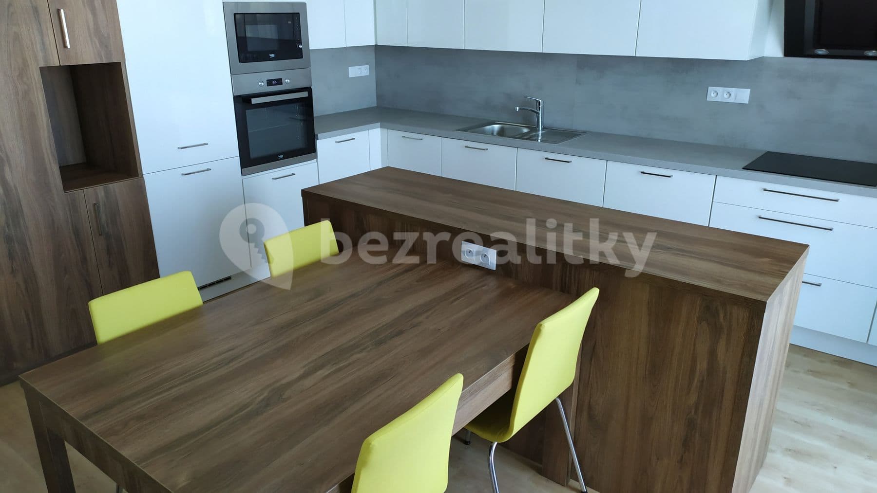 1 bedroom with open-plan kitchen flat to rent, 70 m², Mukařovského, Prague, Prague 1 bedroom with open-plan kitchen flat to rent, 70 m², Mukařovského, Prague, Prague