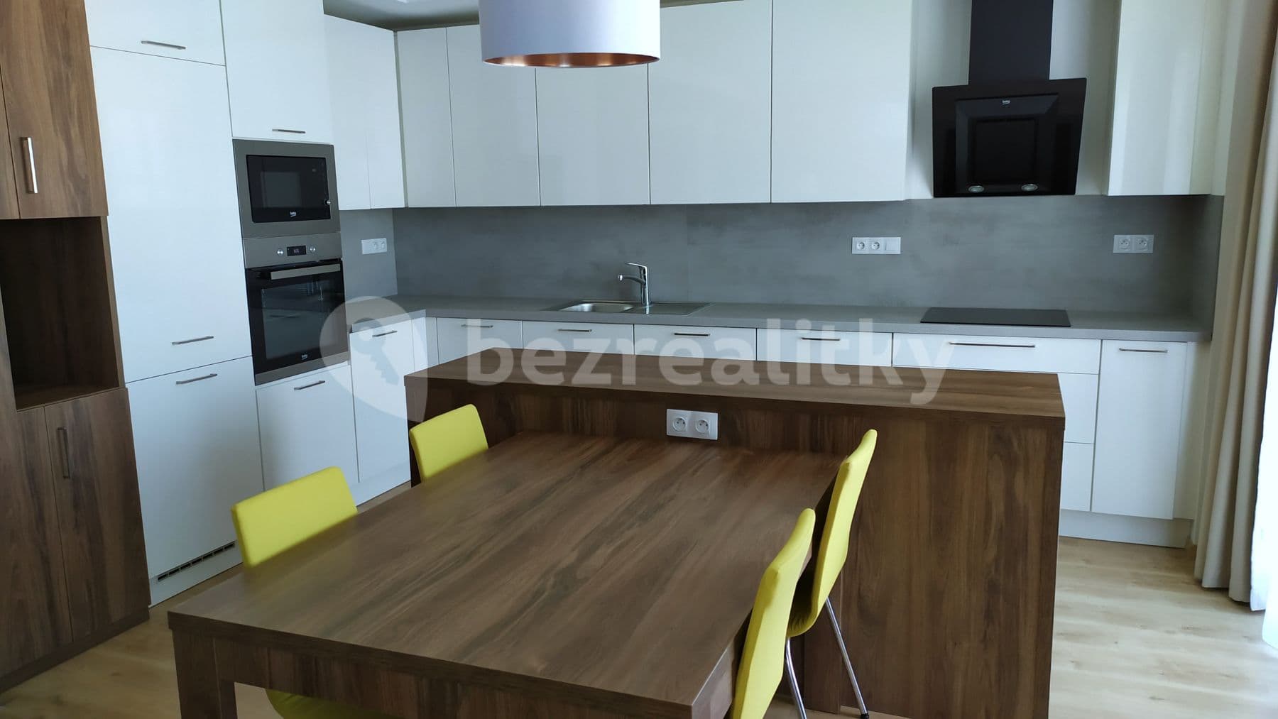 1 bedroom with open-plan kitchen flat to rent, 70 m², Mukařovského, Prague, Prague 1 bedroom with open-plan kitchen flat to rent, 70 m², Mukařovského, Prague, Prague