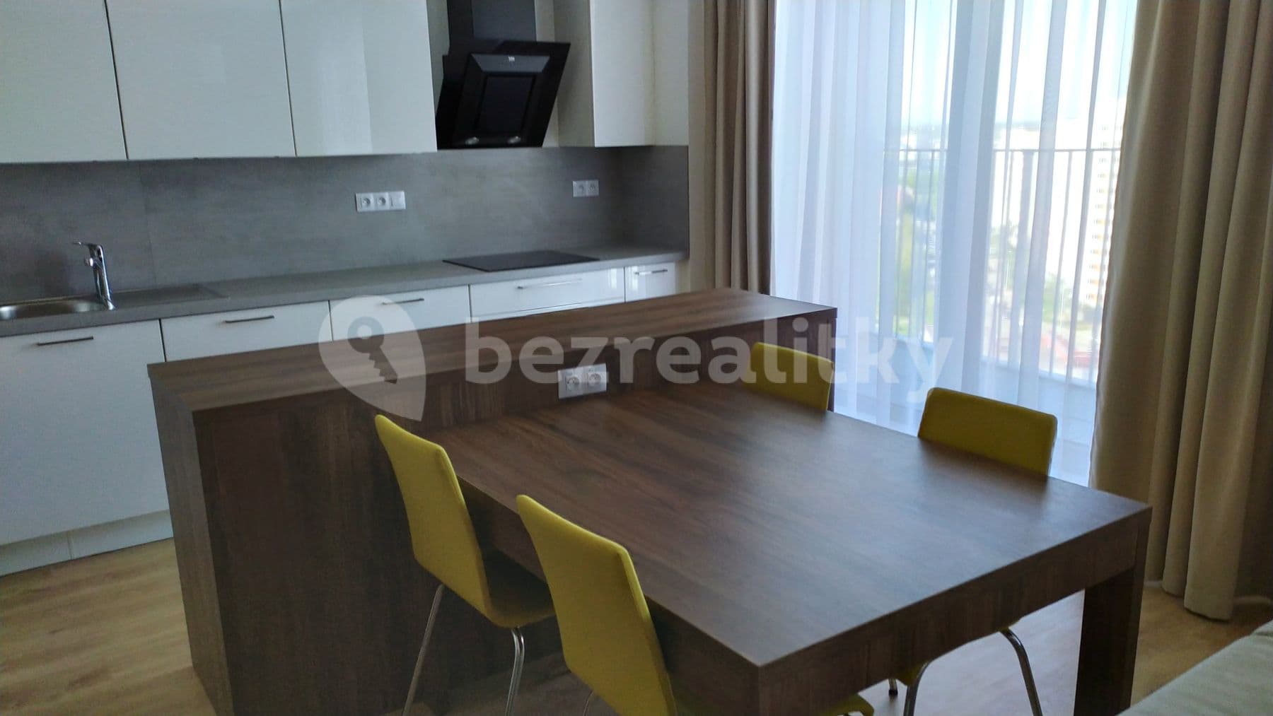1 bedroom with open-plan kitchen flat to rent, 70 m², Mukařovského, Prague, Prague 1 bedroom with open-plan kitchen flat to rent, 70 m², Mukařovského, Prague, Prague