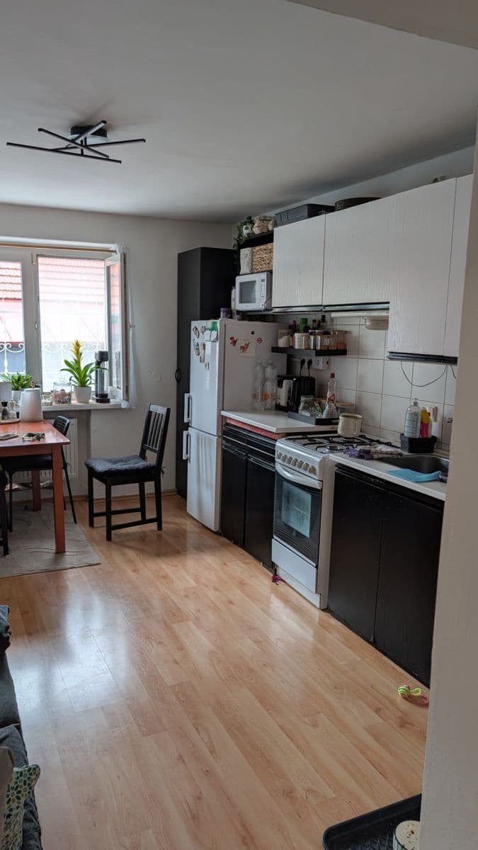 2 bedroom with open-plan kitchen flat to rent, 65 m², Pomezní, Brno, Jihomoravský Region 2 bedroom with open-plan kitchen flat to rent, 65 m², Pomezní, Brno, Jihomoravský Region