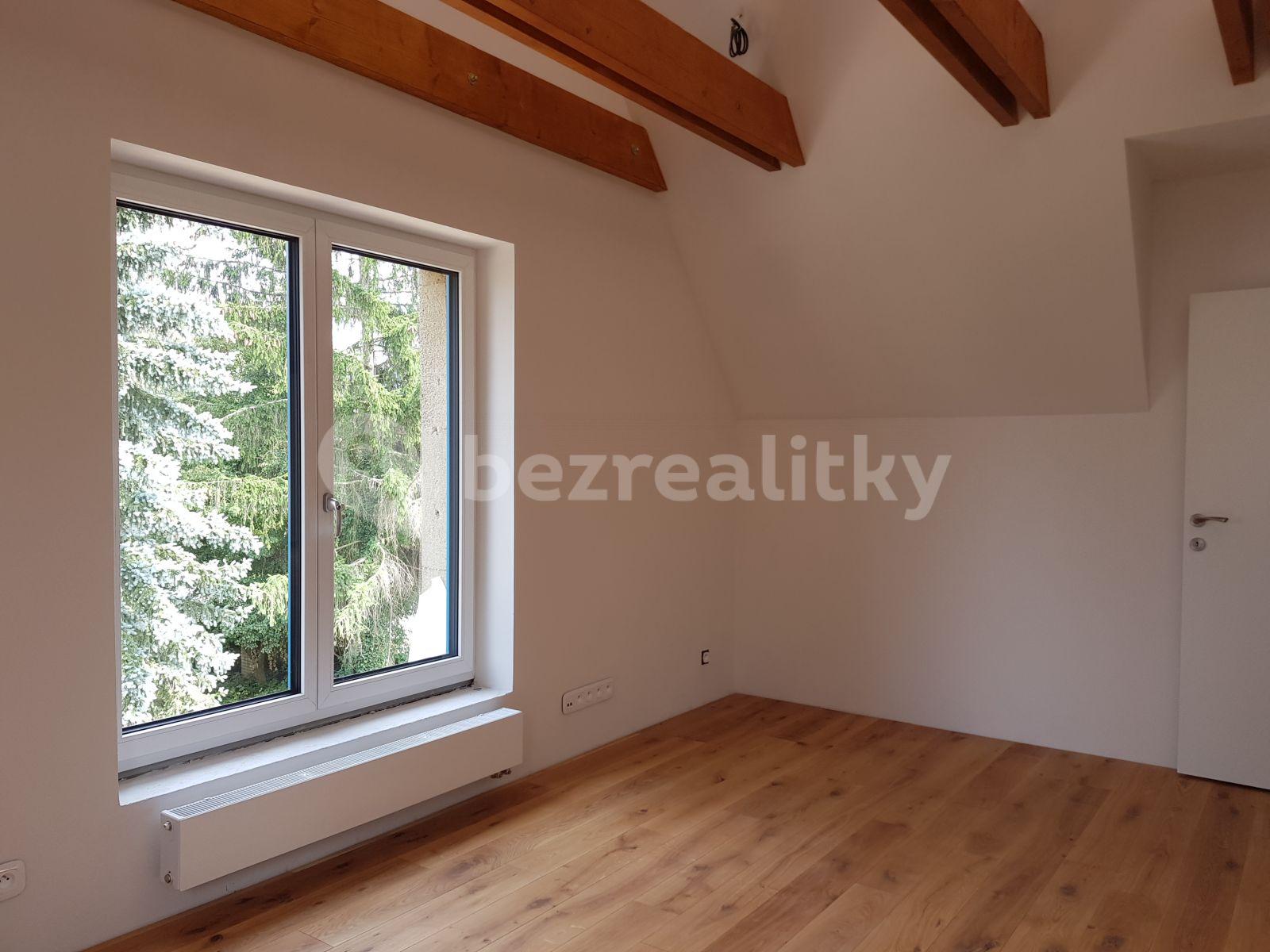 3 bedroom flat to rent, 105 m², Selecká, Řevnice, Středočeský Region