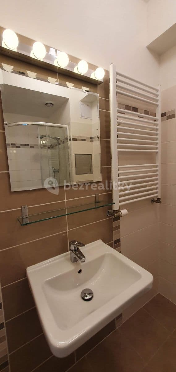Studio flat to rent, 23 m², Freyova, Prague, Prague Studio flat to rent, 23 m², Freyova, Prague, Prague