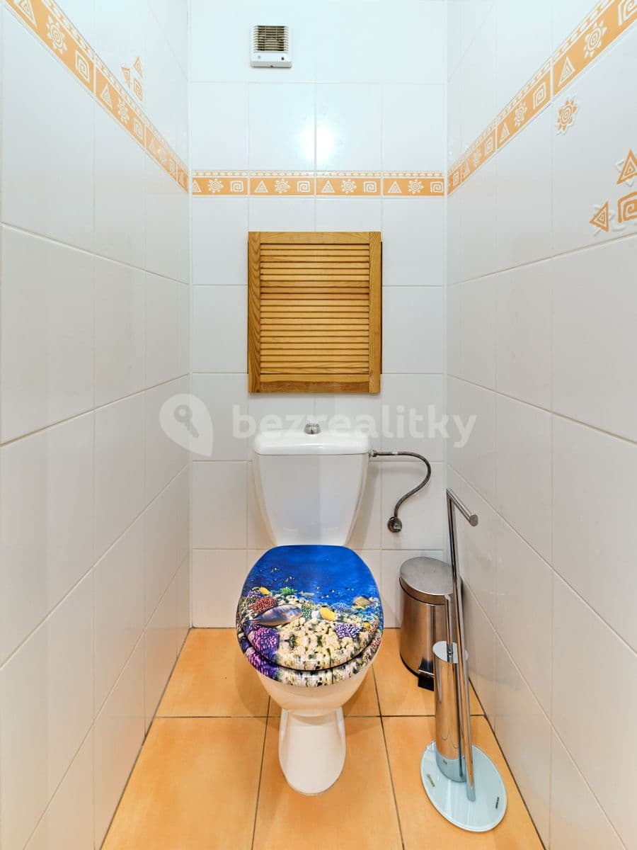 2 bedroom with open-plan kitchen flat to rent, 68 m², Zlešická, Prague, Prague 2 bedroom with open-plan kitchen flat to rent, 68 m², Zlešická, Prague, Prague