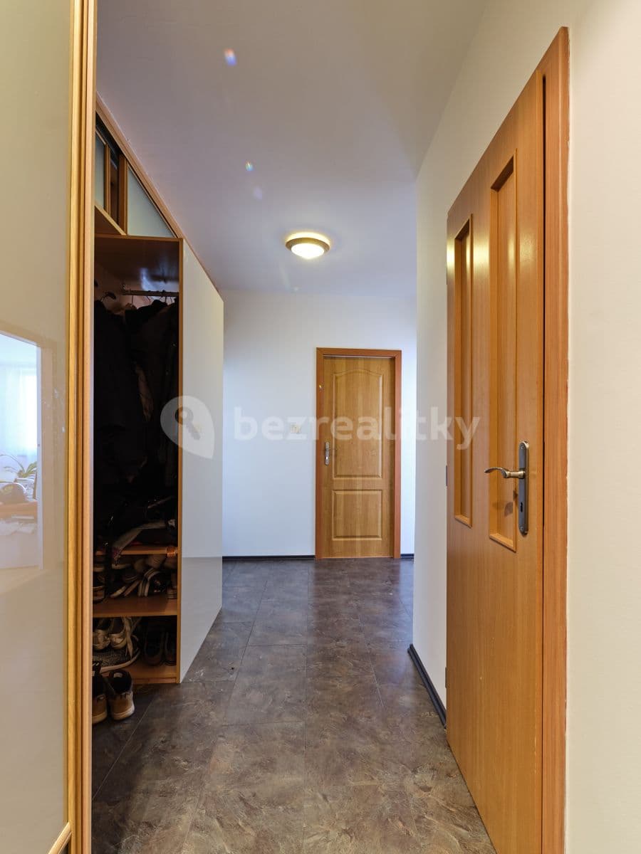 2 bedroom with open-plan kitchen flat to rent, 68 m², Zlešická, Prague, Prague 2 bedroom with open-plan kitchen flat to rent, 68 m², Zlešická, Prague, Prague