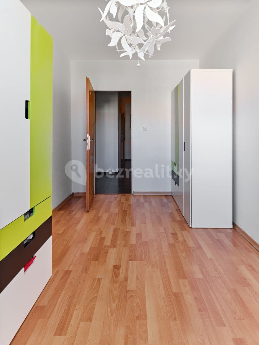 2 bedroom with open-plan kitchen flat to rent, 68 m², Zlešická, Prague, Prague 2 bedroom with open-plan kitchen flat to rent, 68 m², Zlešická, Prague, Prague
