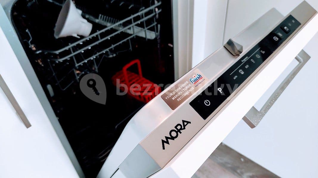 Studio flat to rent, 35 m², Zvěřinova, Prague, Prague Studio flat to rent, 35 m², Zvěřinova, Prague, Prague