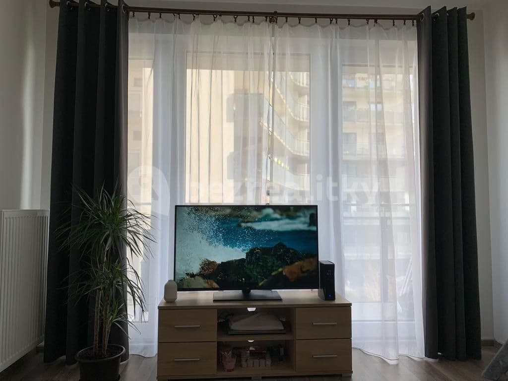 Studio flat to rent, 35 m², Zvěřinova, Prague, Prague Studio flat to rent, 35 m², Zvěřinova, Prague, Prague